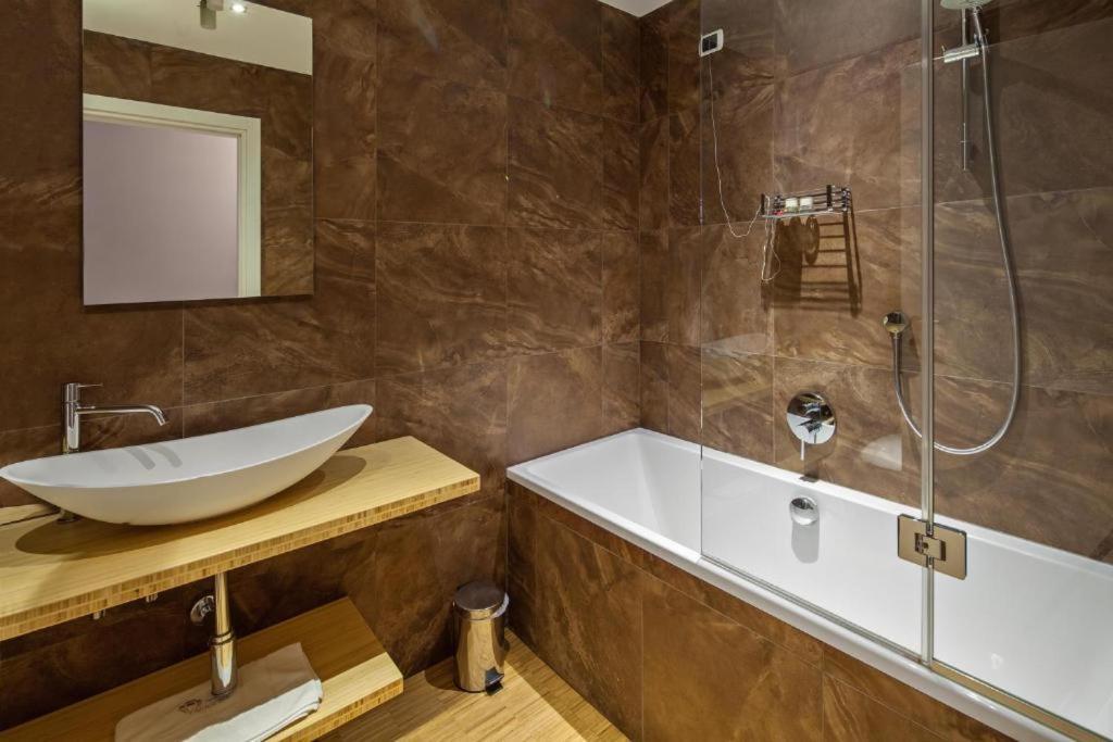 Tenuta Valdorso - Agri Resort Montechiaro D'acqui Kültér fotó